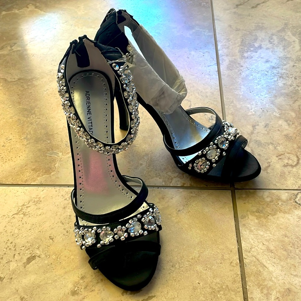 Adrienne Vittadini, size 7 dress shoes. Never worn